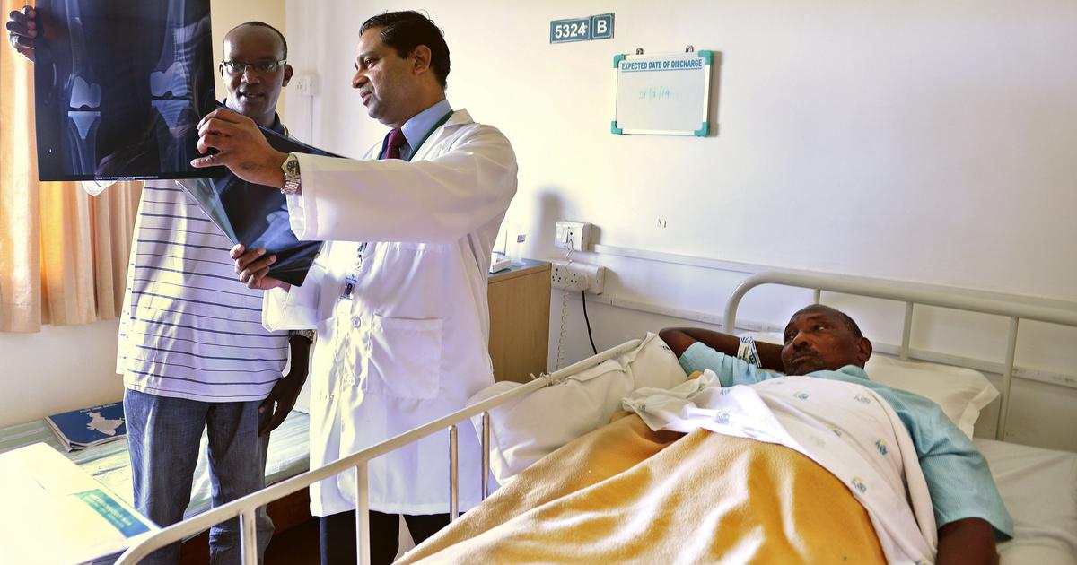 Medical tourism services for international patients at Apollo Fortis Max Delhi